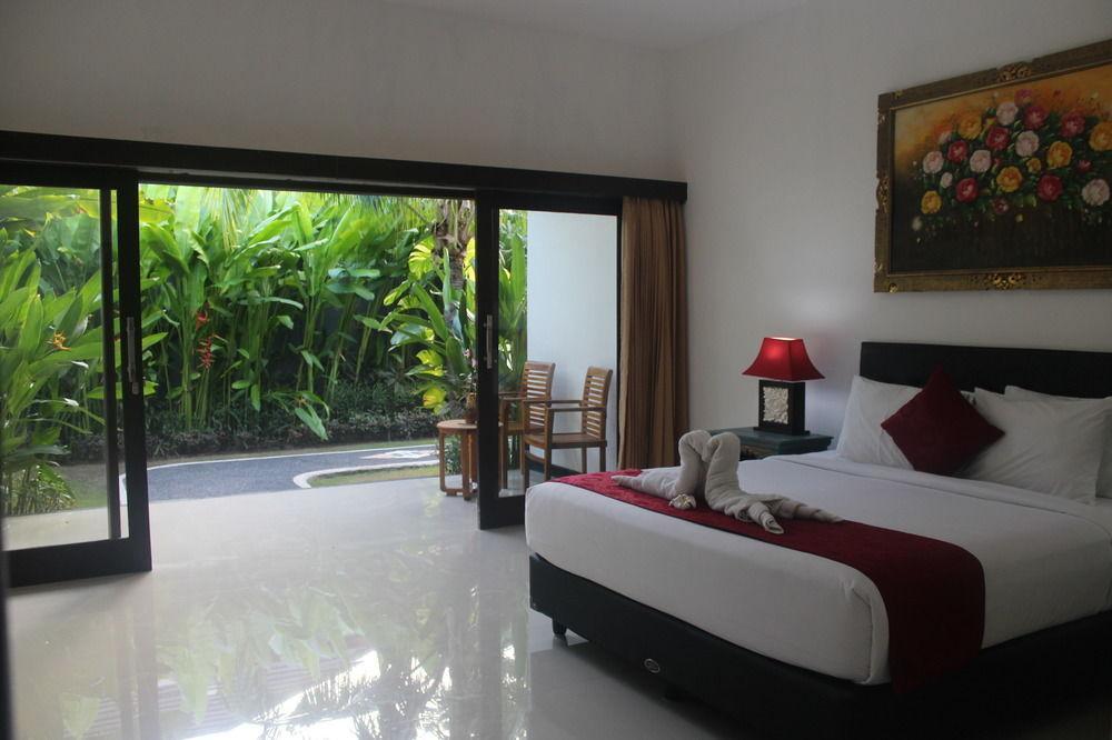 Palm Garden Hotel 3*